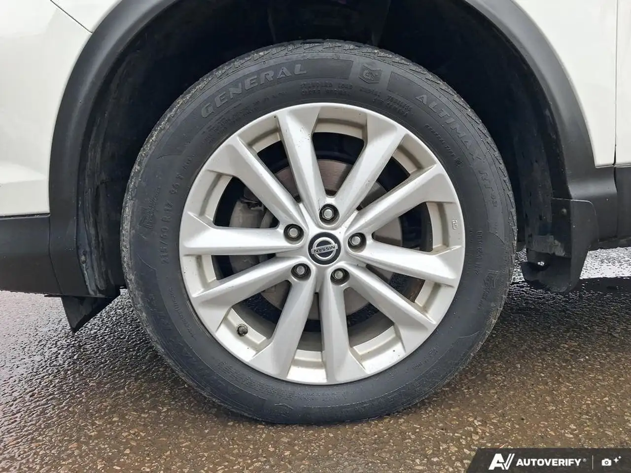 Nissan Qashqai снимка Nissan Qashqai