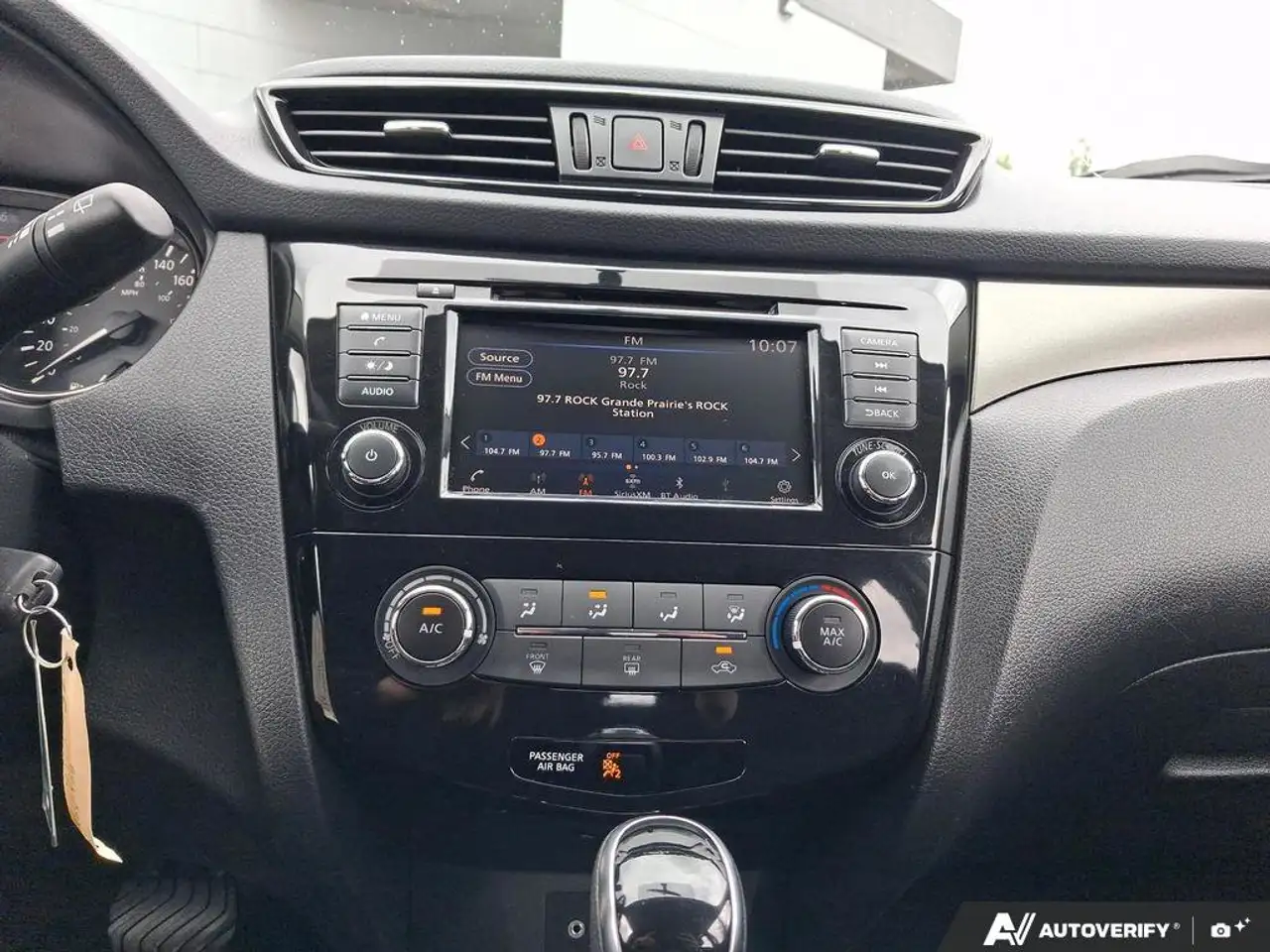 Nissan Qashqai снимка Nissan Qashqai