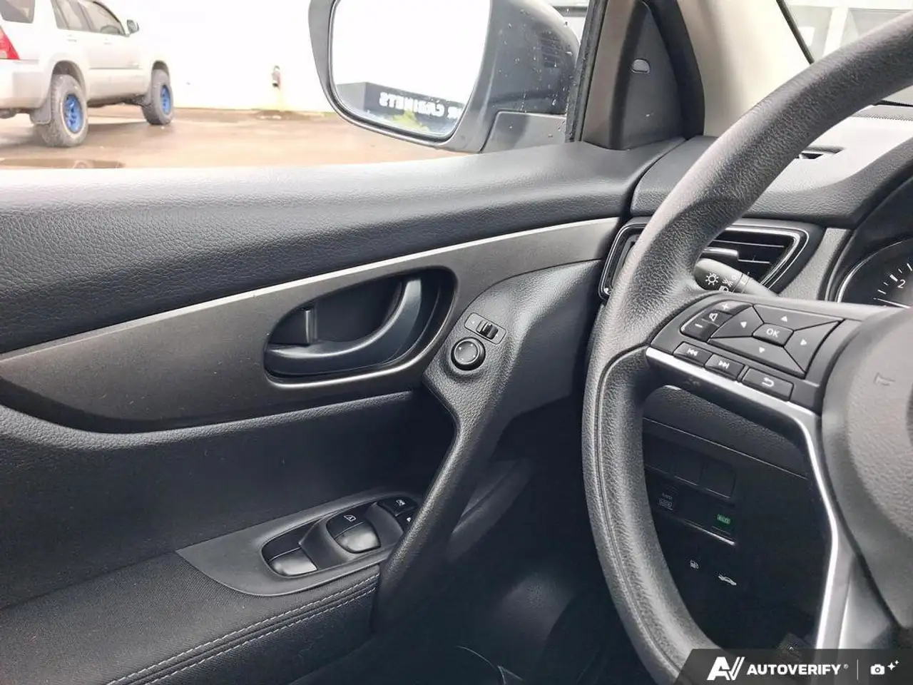 Nissan Qashqai снимка Nissan Qashqai