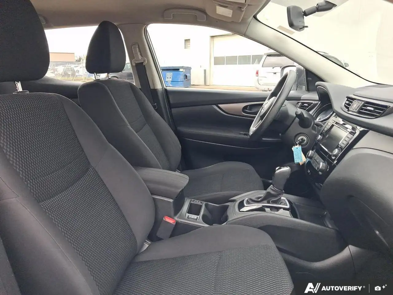 Nissan Qashqai снимка Nissan Qashqai