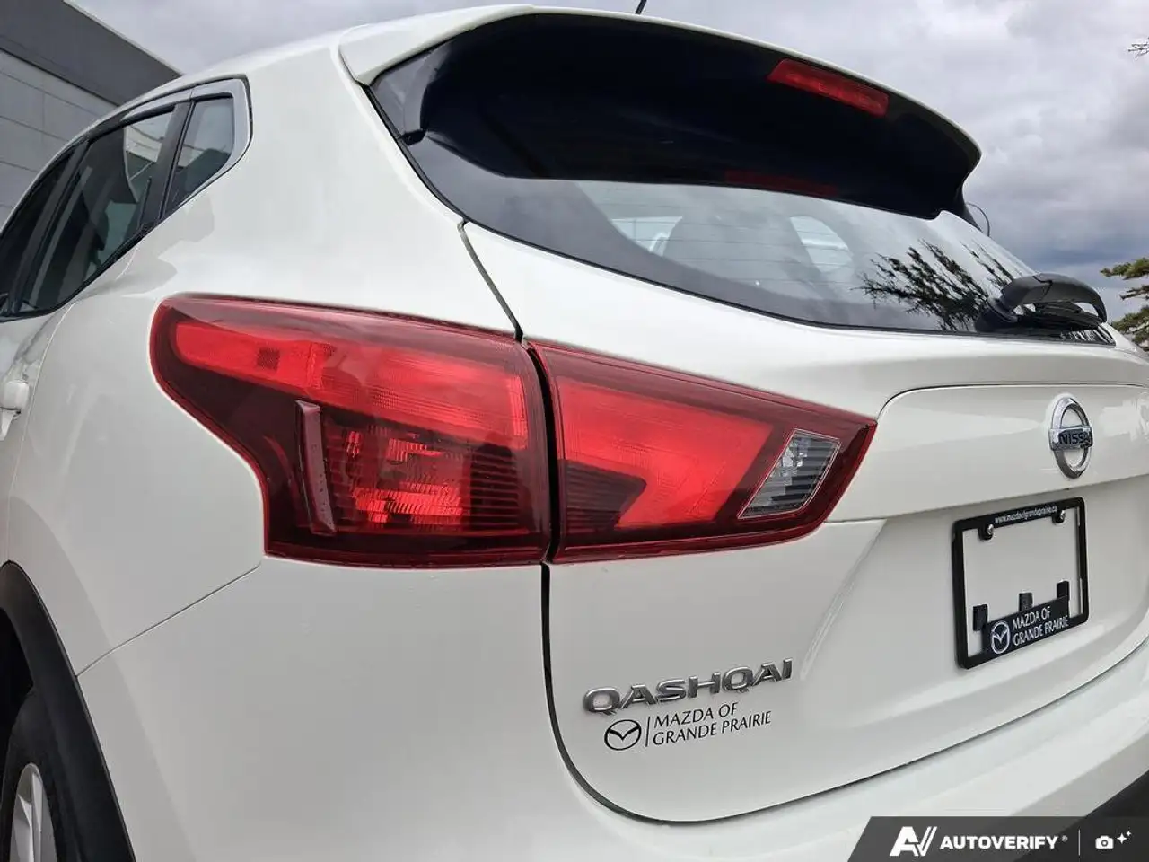 Nissan Qashqai снимка Nissan Qashqai