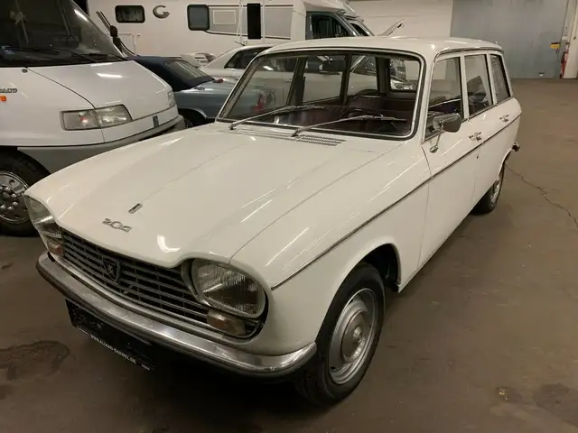 Peugeot 204