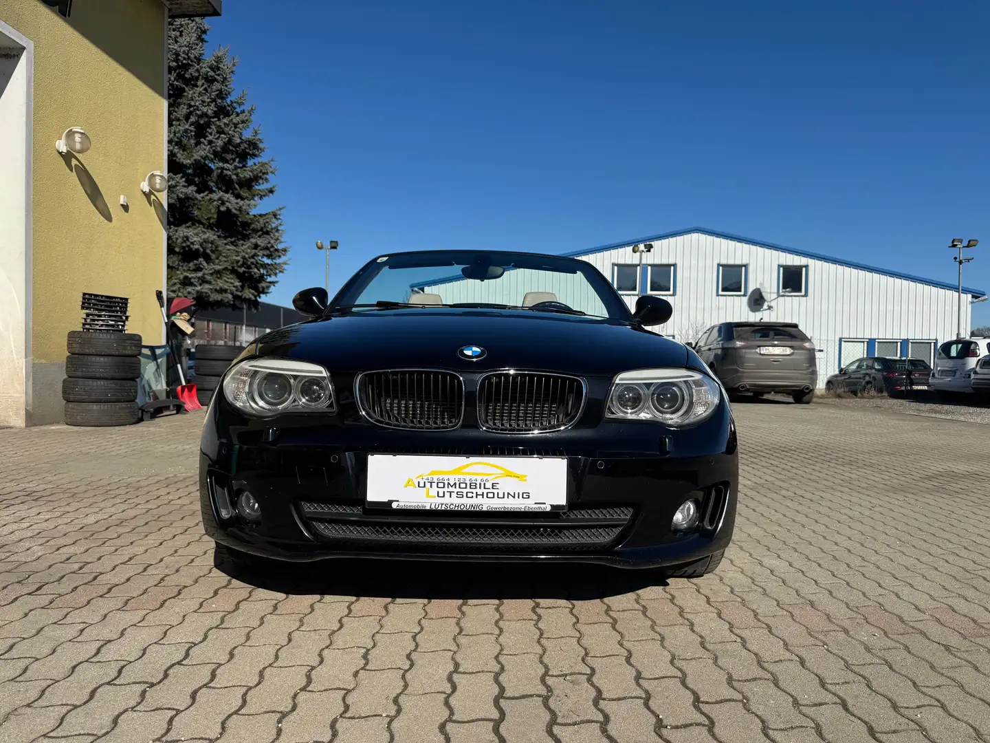 BMW 118 BMW 118d Cabrio E88 N47 Schwarz - 1