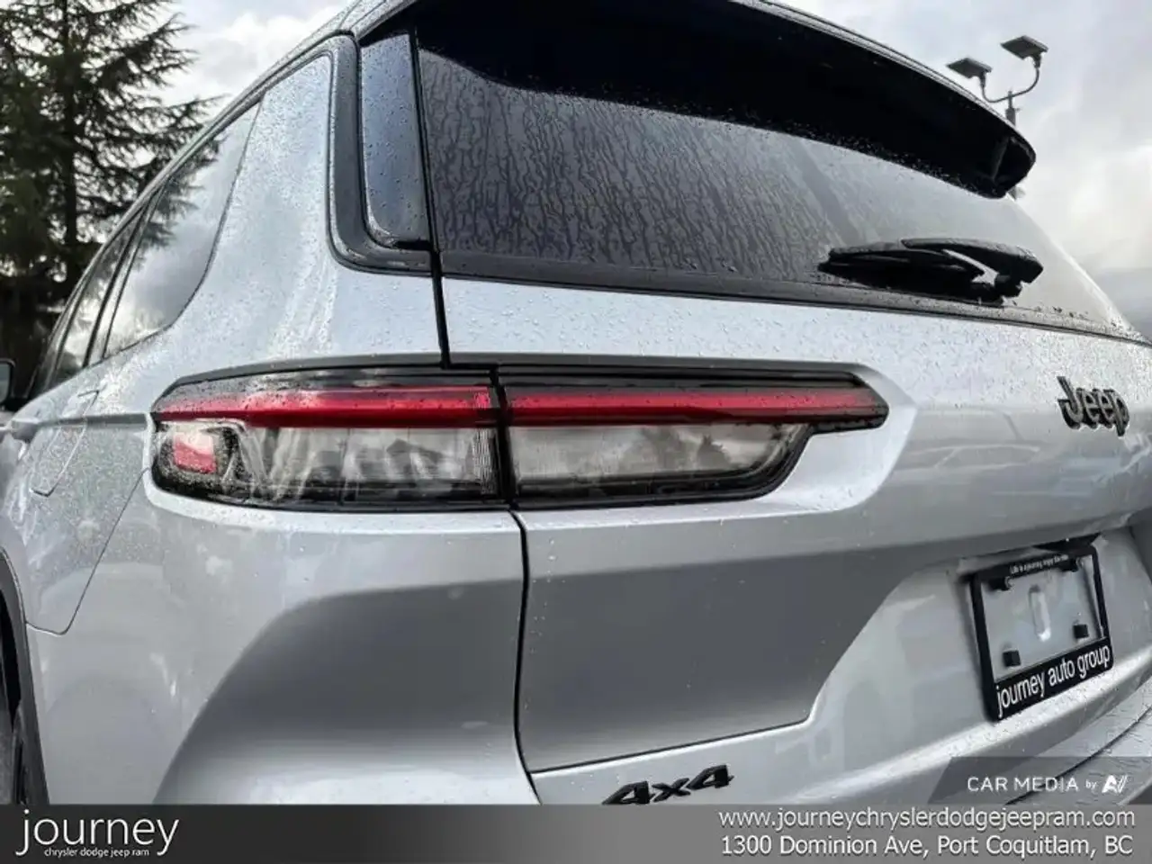 Jeep Grand Cherokee снимка Jeep Grand Cherokee