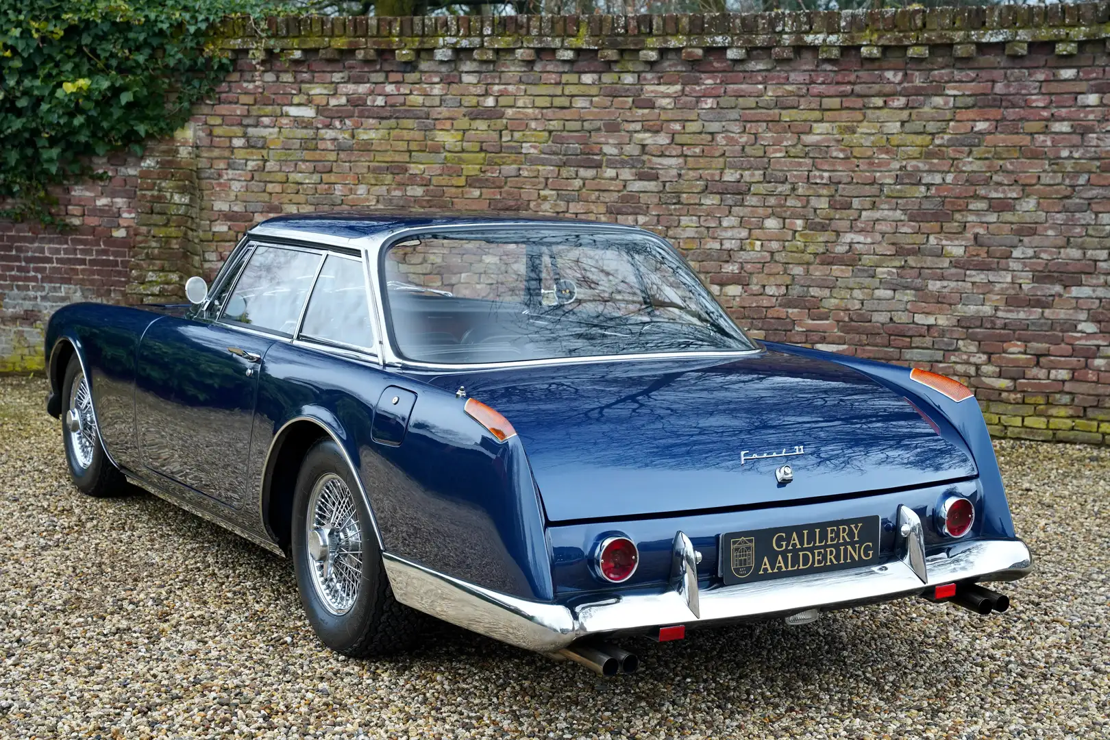 Oldtimer Facel Vega Facel II "Matching Numbers" Restored in the color Blau - 2