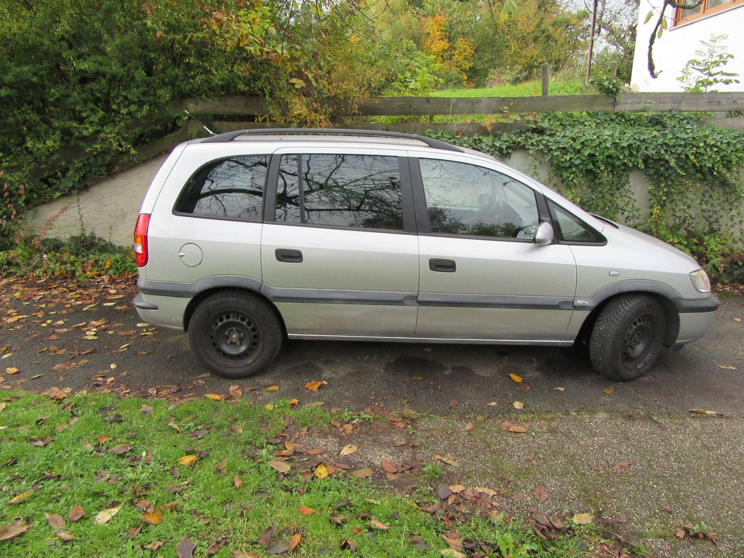Second hand Opel Zafira 2.2