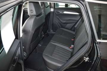 Bild 10 Skoda Karoq Selection Pano,ACC,AHK,18