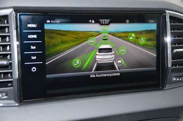 Bild 16 Skoda Karoq Selection Pano,ACC,AHK,18