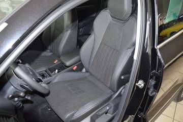 Bild 8 Skoda Karoq Selection Pano,ACC,AHK,18