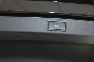 Bild 12 Skoda Karoq Selection Pano,ACC,AHK,18