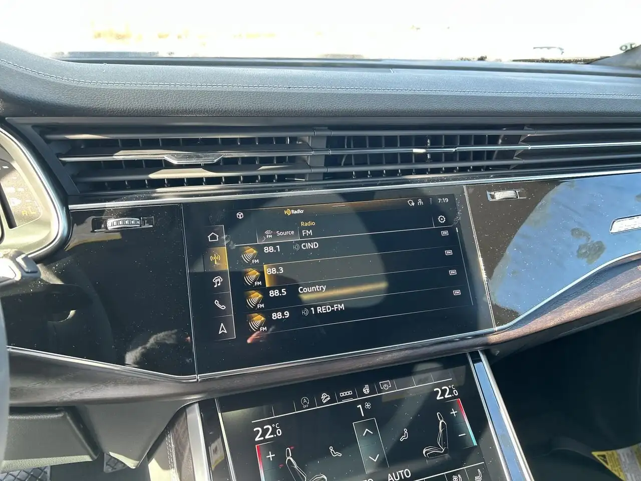 Audi Q8 снимка Audi Q8