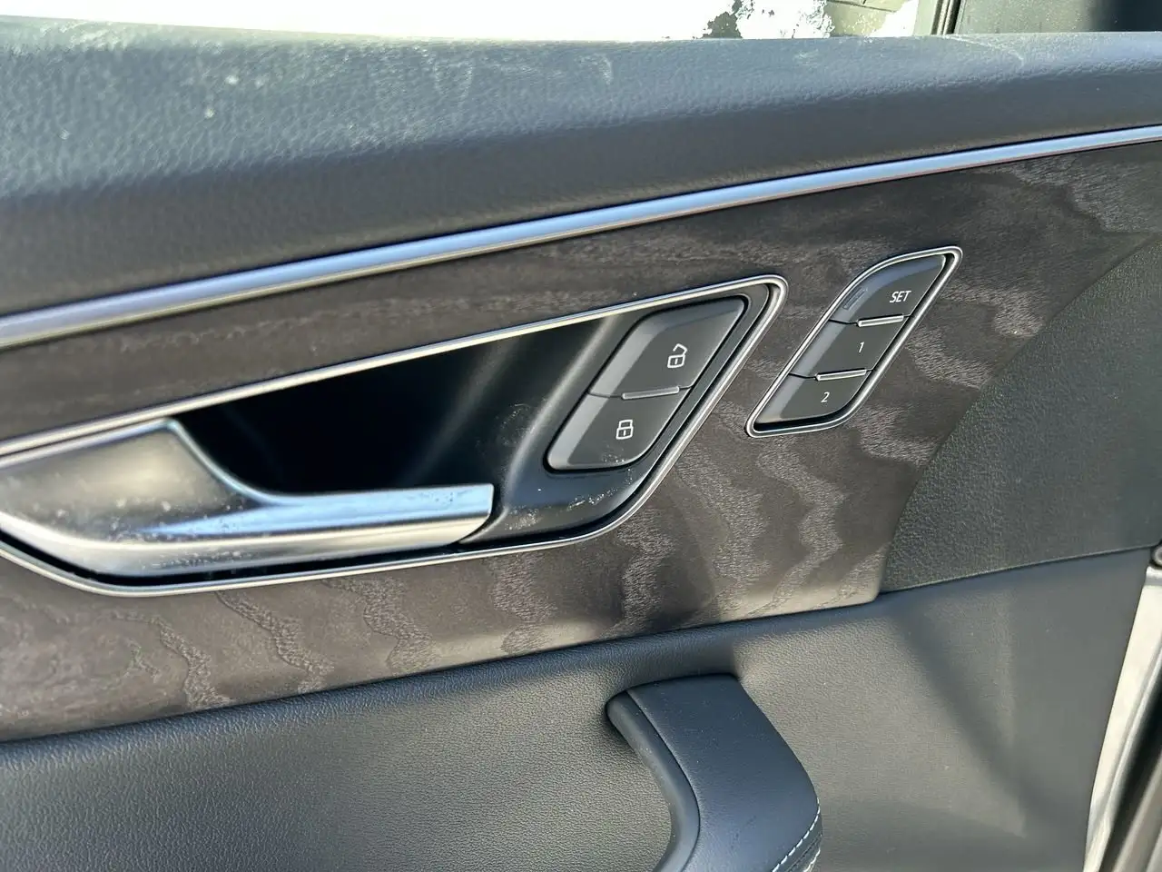 Audi Q8 снимка Audi Q8