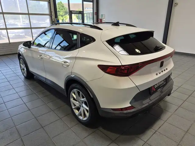 Cupra Formentor view 4