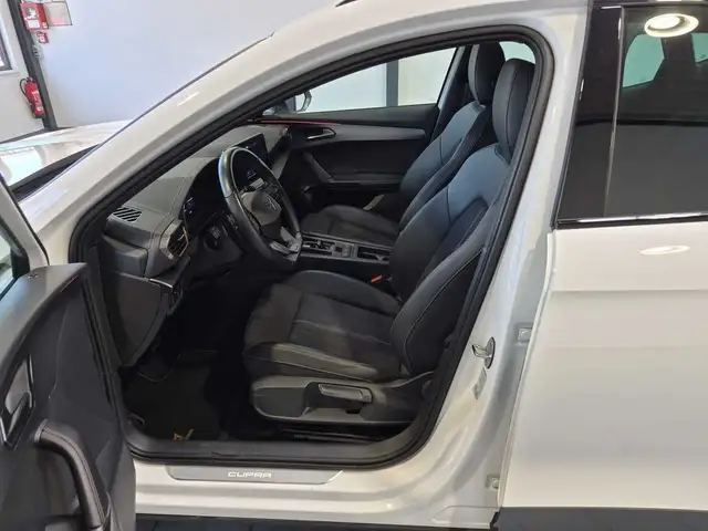 Cupra Formentor view 8