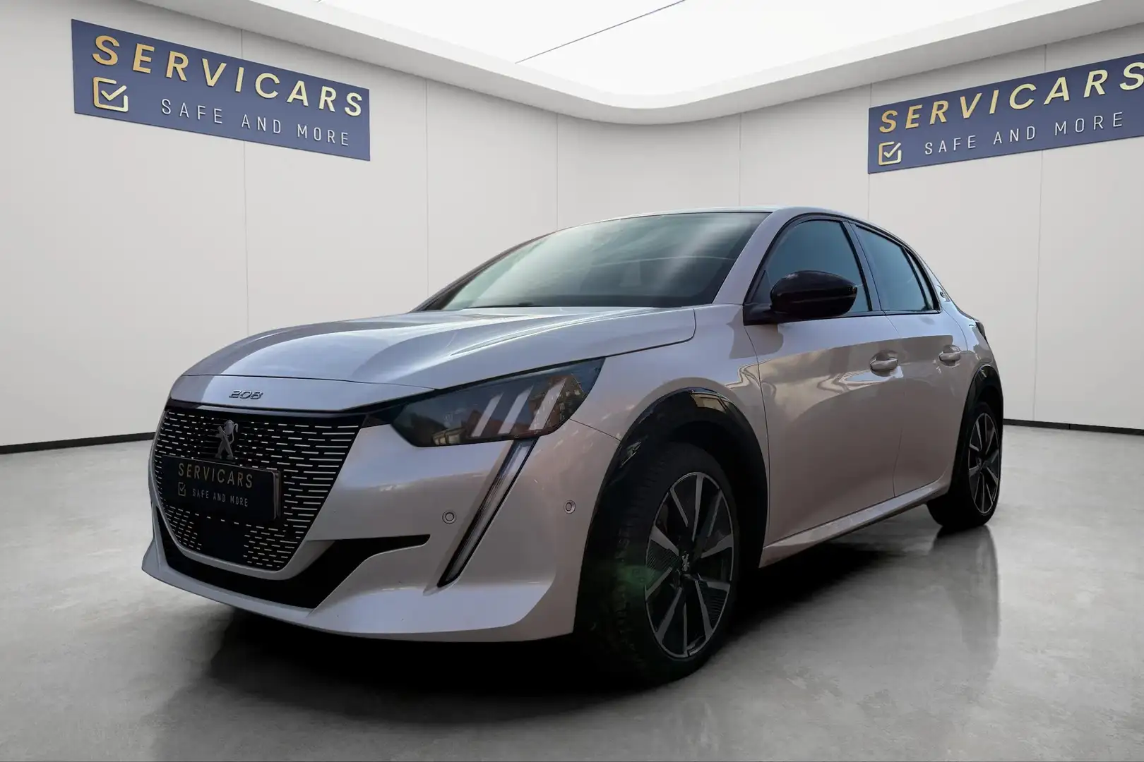 Peugeot e-208 GT 50 kWh / 360° / CARPLAY / GARANTIE 12 MOIS Blanc - 1