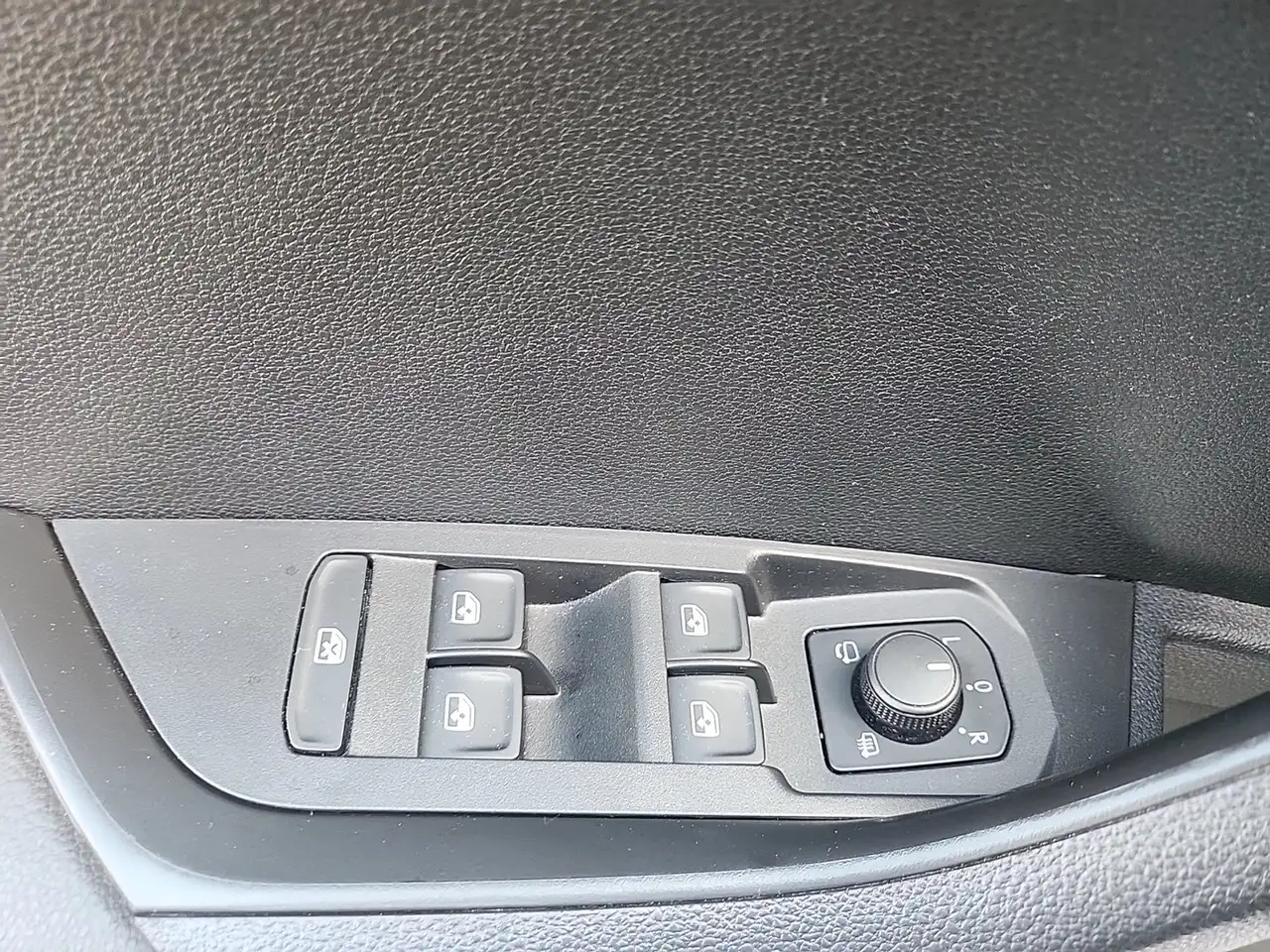 Skoda Karoq 4x4 Style SC TDI DSG, миниатюра 23