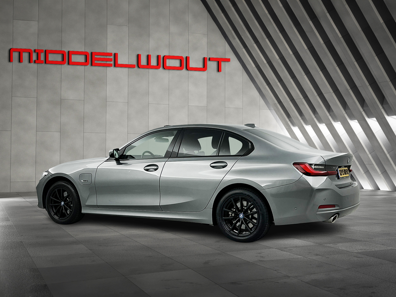 BMW 330 3-serie 330e 292 PK Shadow-Line Facelift Schuif-/k — photo 7