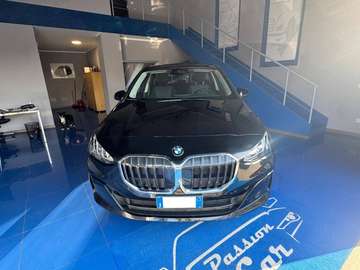 220i Active Tourer mhev 48V auto