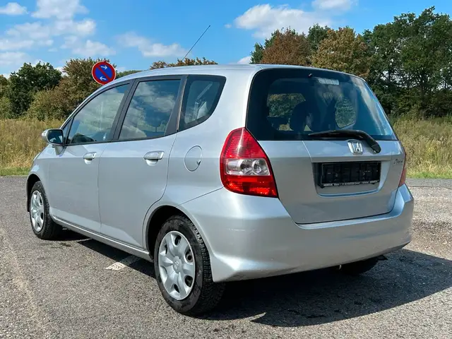 Honda Jazz view 3