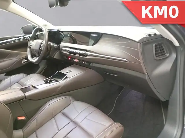 DS Automobiles DS 4 view 14