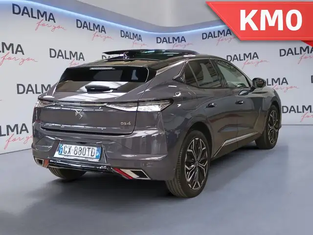DS Automobiles DS 4 view 5
