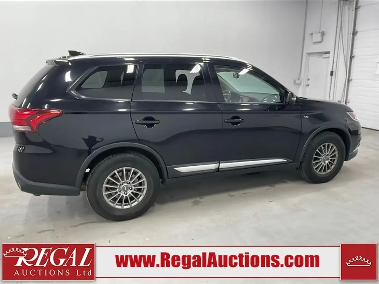 Mitsubishi Outlander снимка Mitsubishi Outlander
