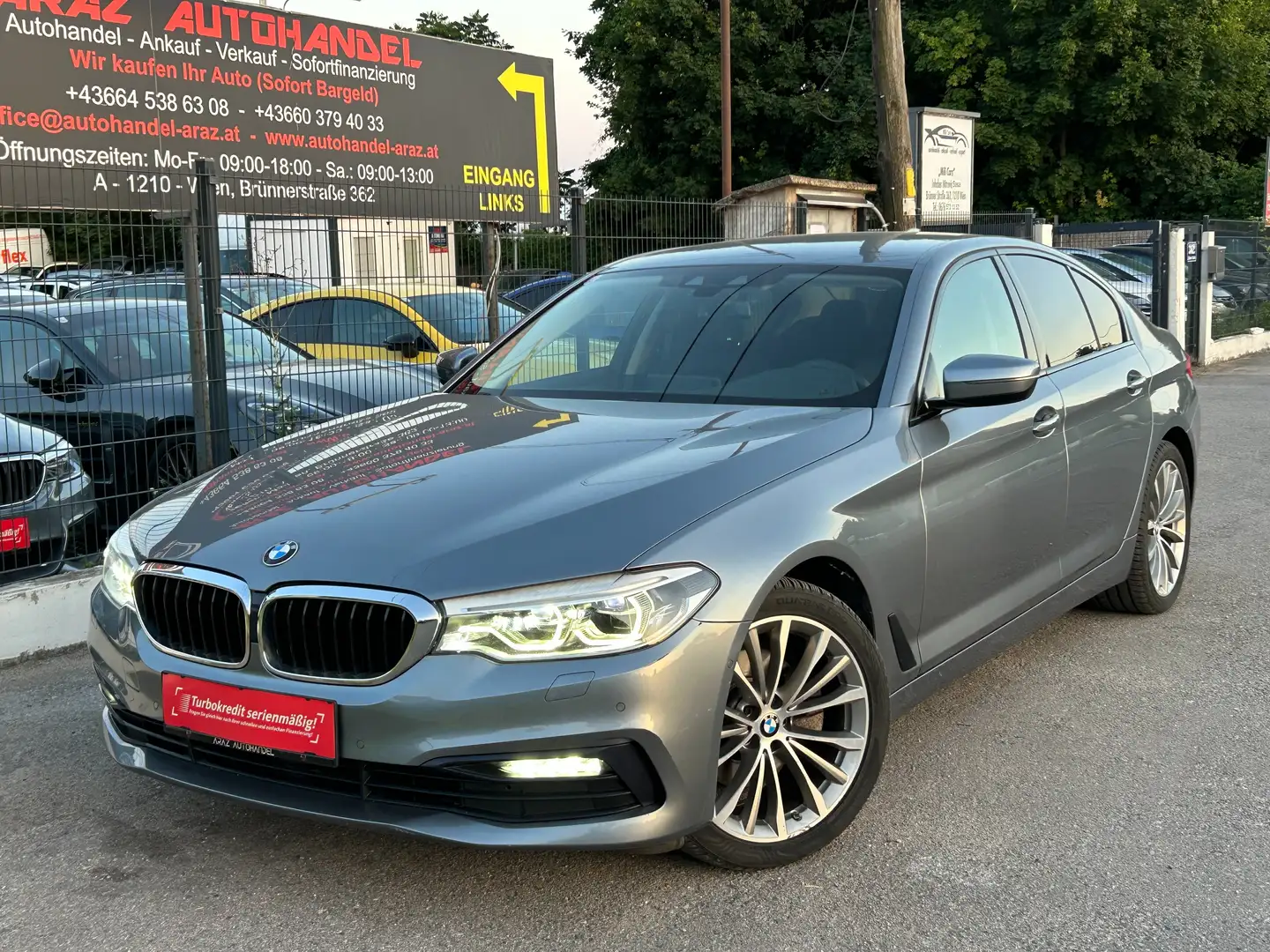 BMW 520 520d xDrive Sport Line *Rückfahrkamera*Keyles* Gris - 2