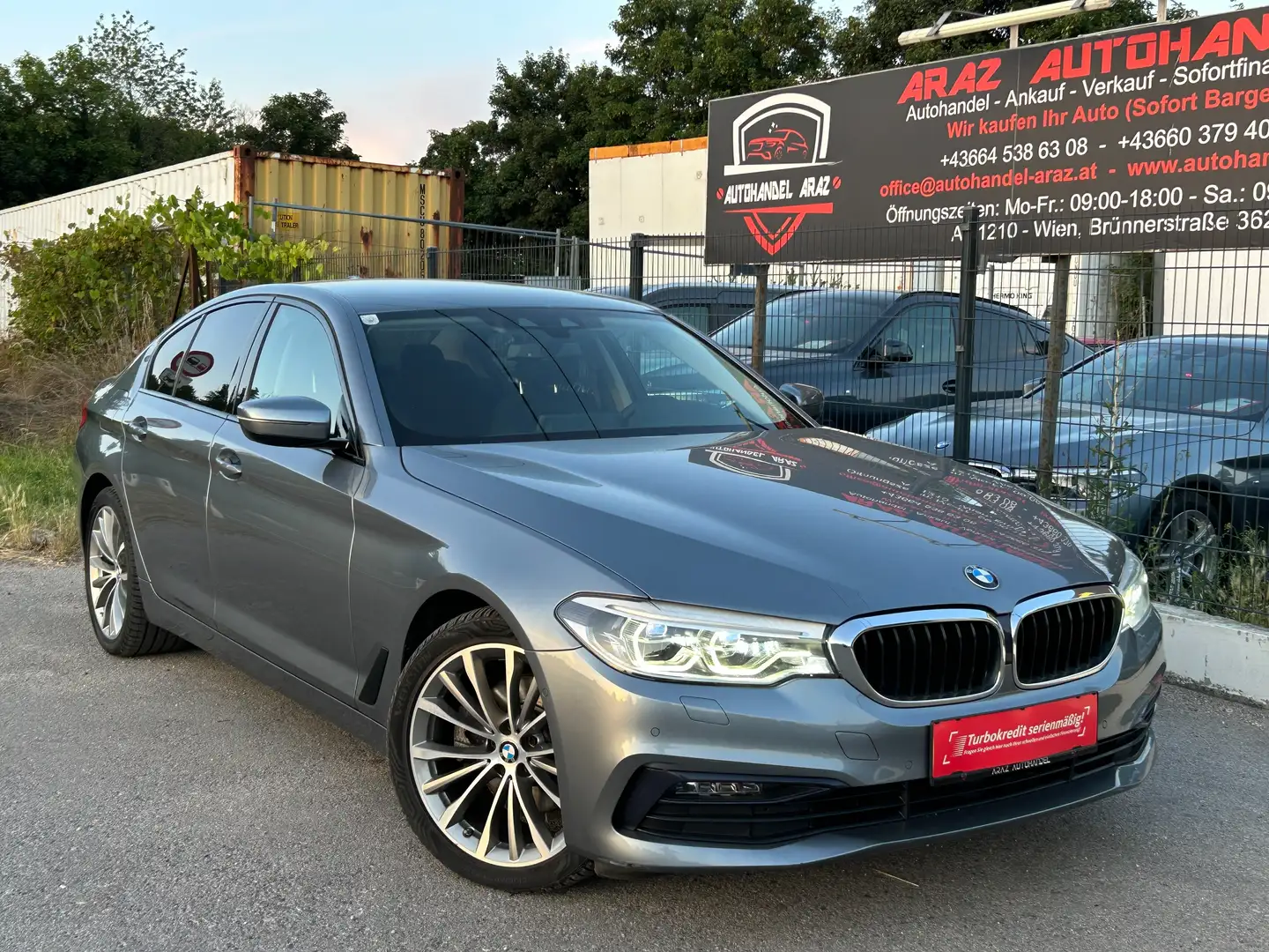BMW 520 520d xDrive Sport Line *Rückfahrkamera*Keyles* Gris - 1