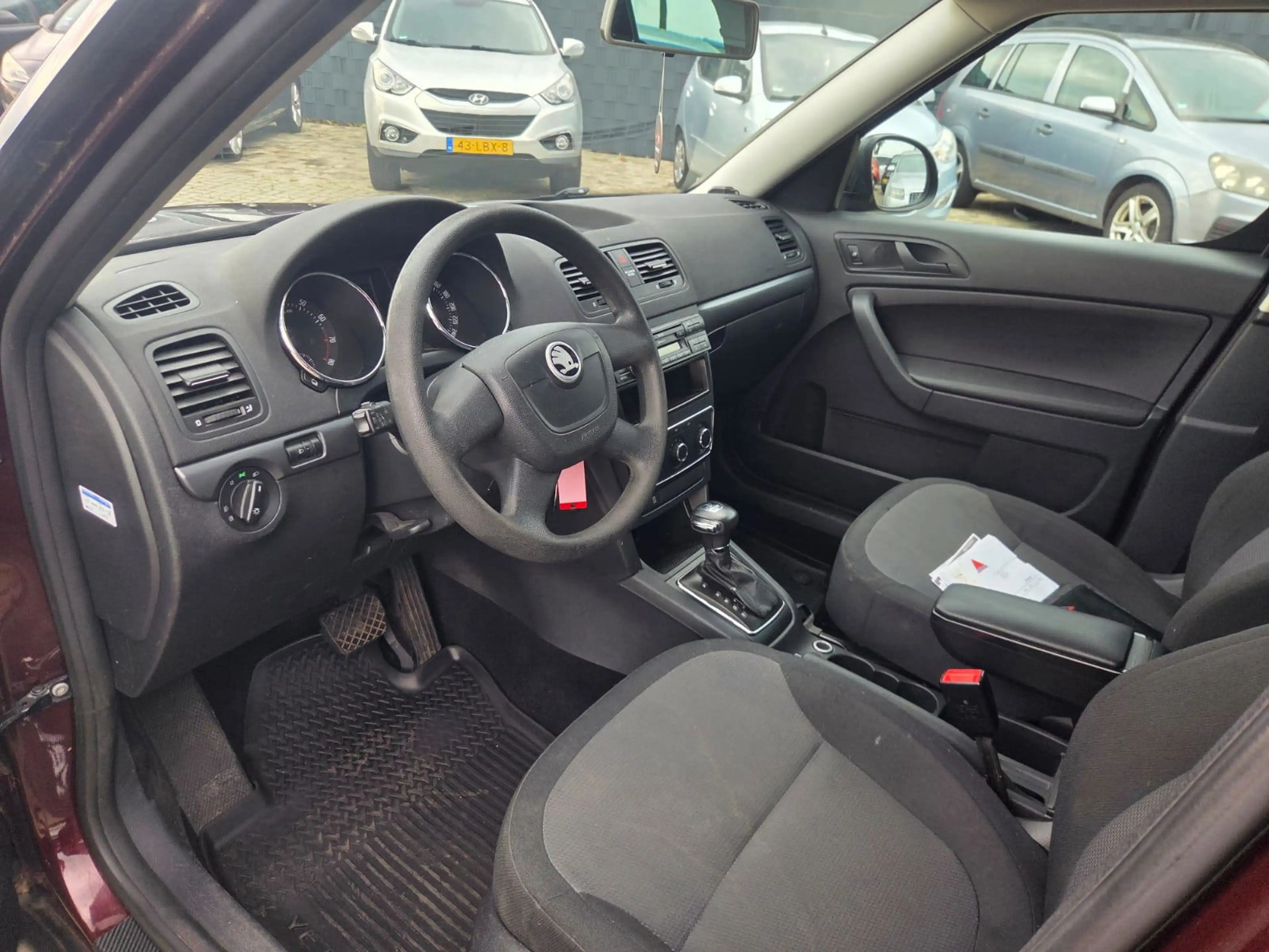 Skoda Yeti 1.2 TSI Comfort 2011. Automaat/Airco/Cruise/Trekha — photo 9