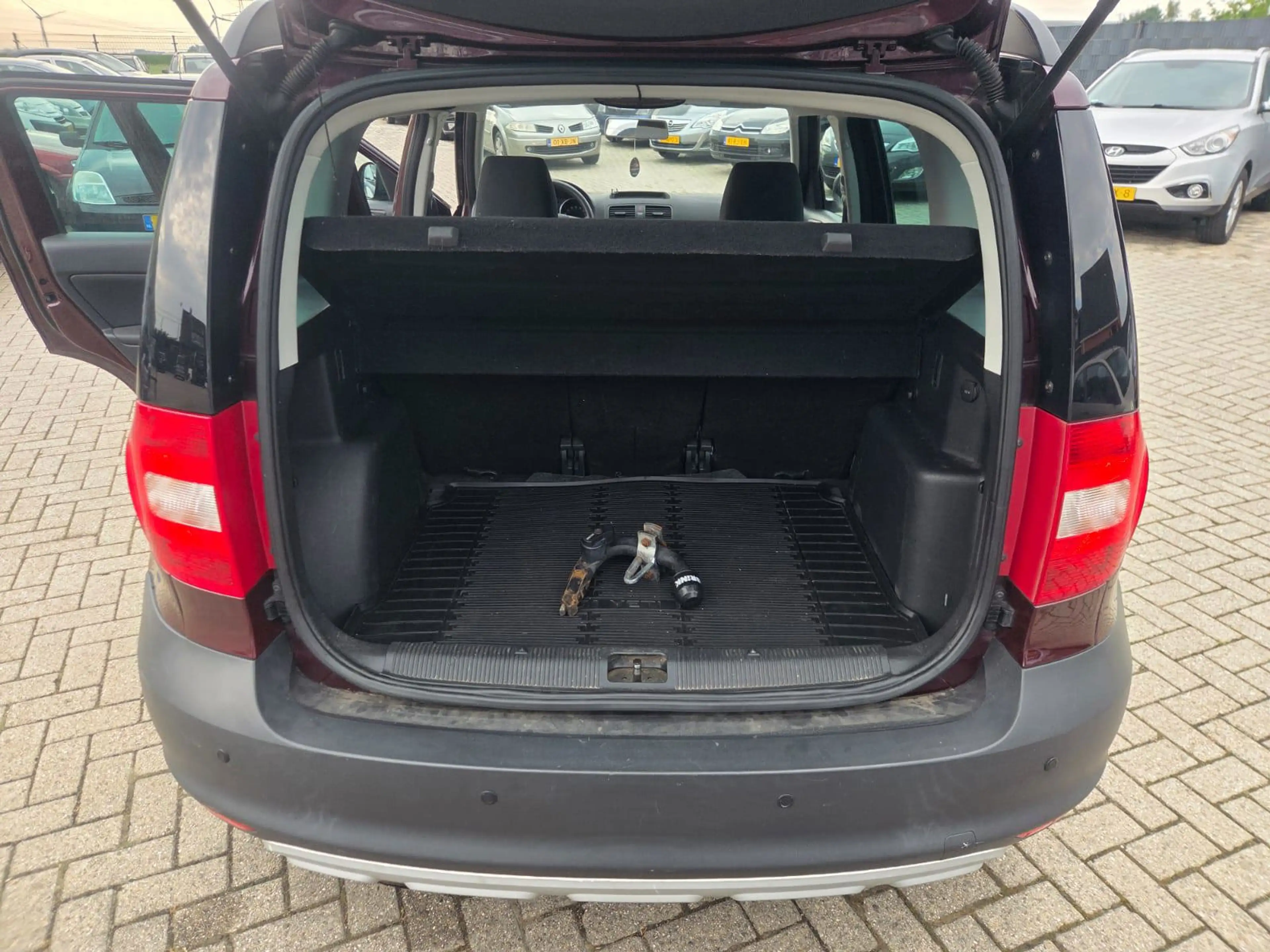 Skoda Yeti 1.2 TSI Comfort 2011. Automaat/Airco/Cruise/Trekha — photo 15