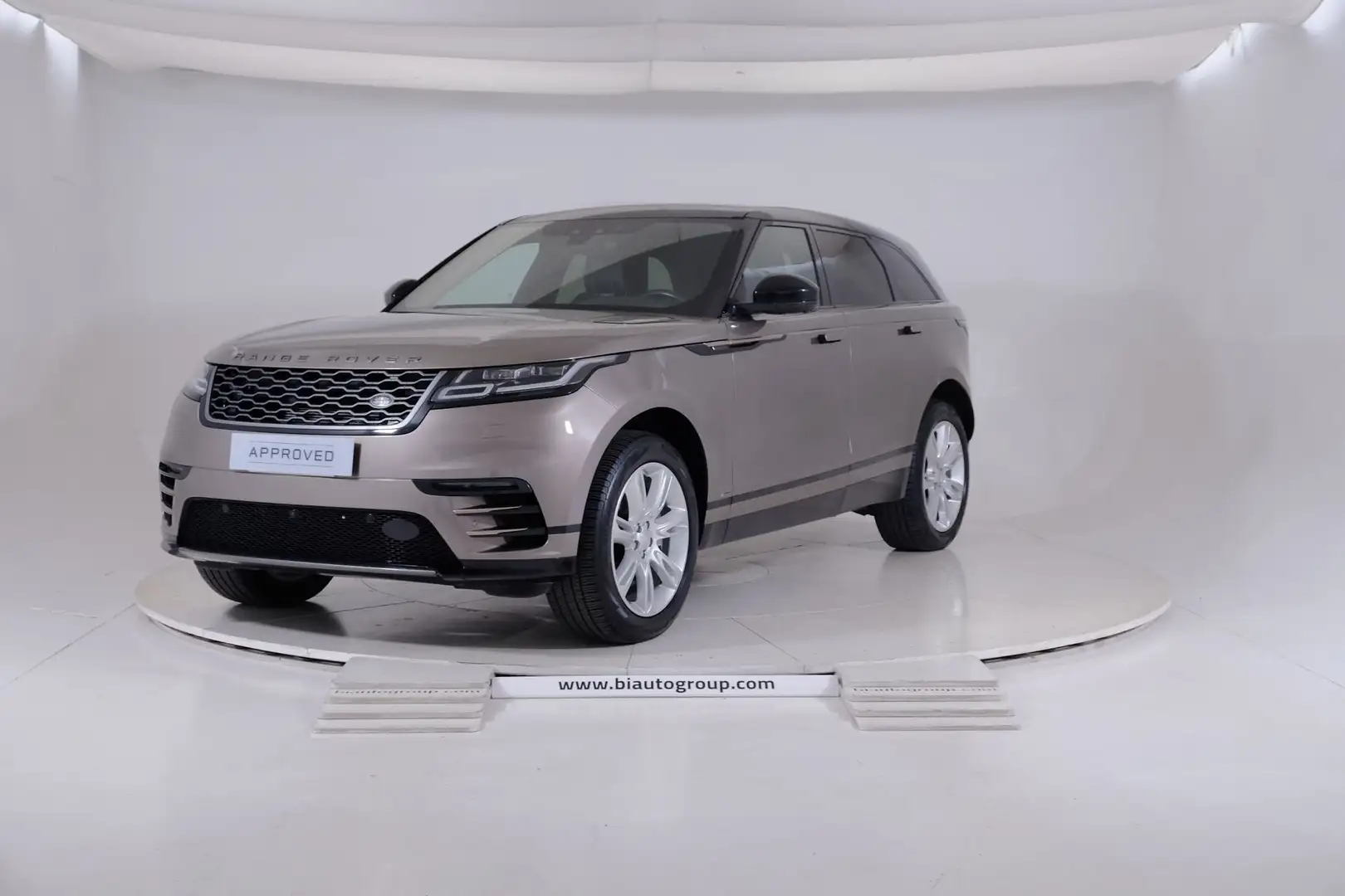 Land Rover Range Rover Velar 2017 Diesel 2.0d i4 R-Dynamic S 240cv auto m Bronzo - 1