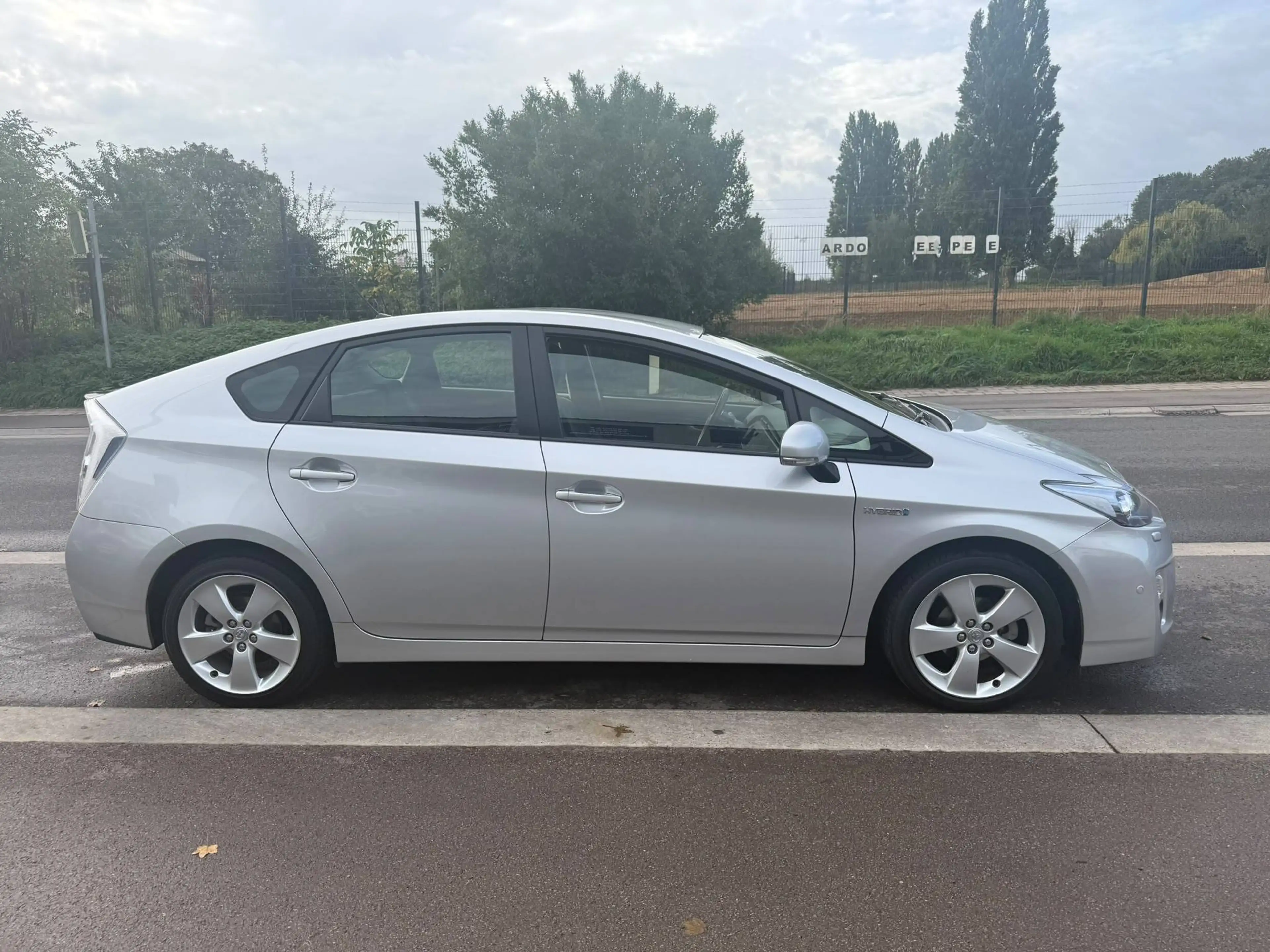Toyota Prius Prius Hybrid 1.8i VVT-i Solar Premium**CARNET COMPLETS** — photo 4