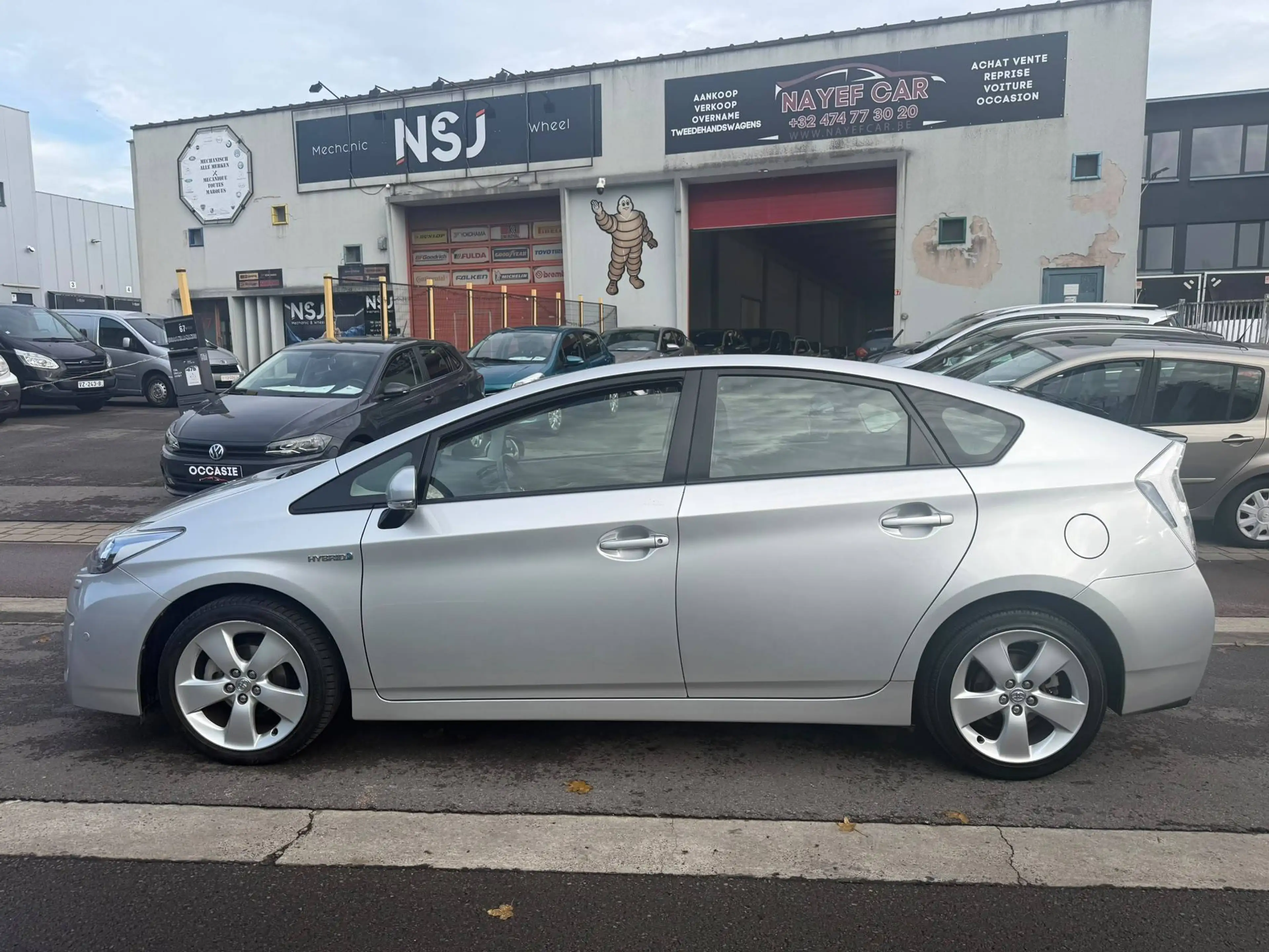 Toyota Prius Prius Hybrid 1.8i VVT-i Solar Premium**CARNET COMPLETS** — photo 8