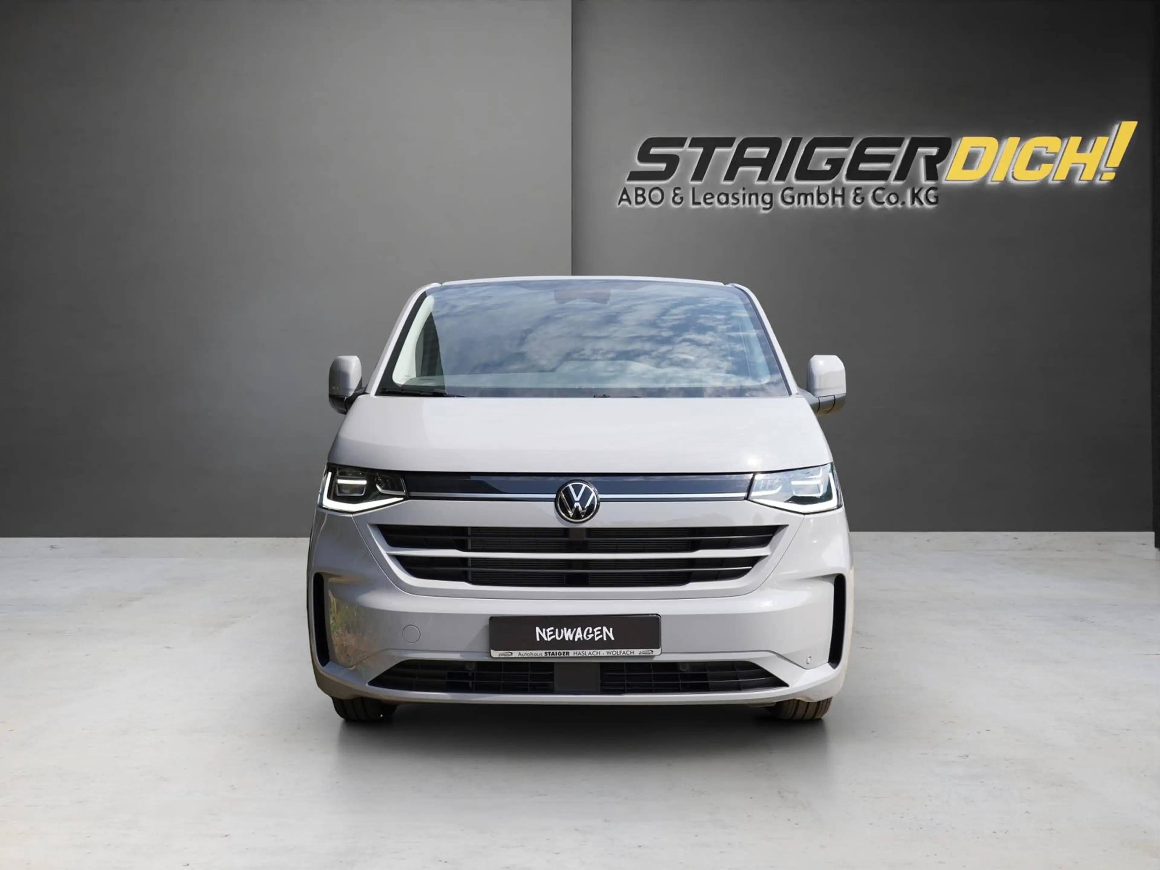 Volkswagen T7 Caravelle Style 2.0TDI Matrix-LED+AHK el.schwenkbar+Langvers — photo 2