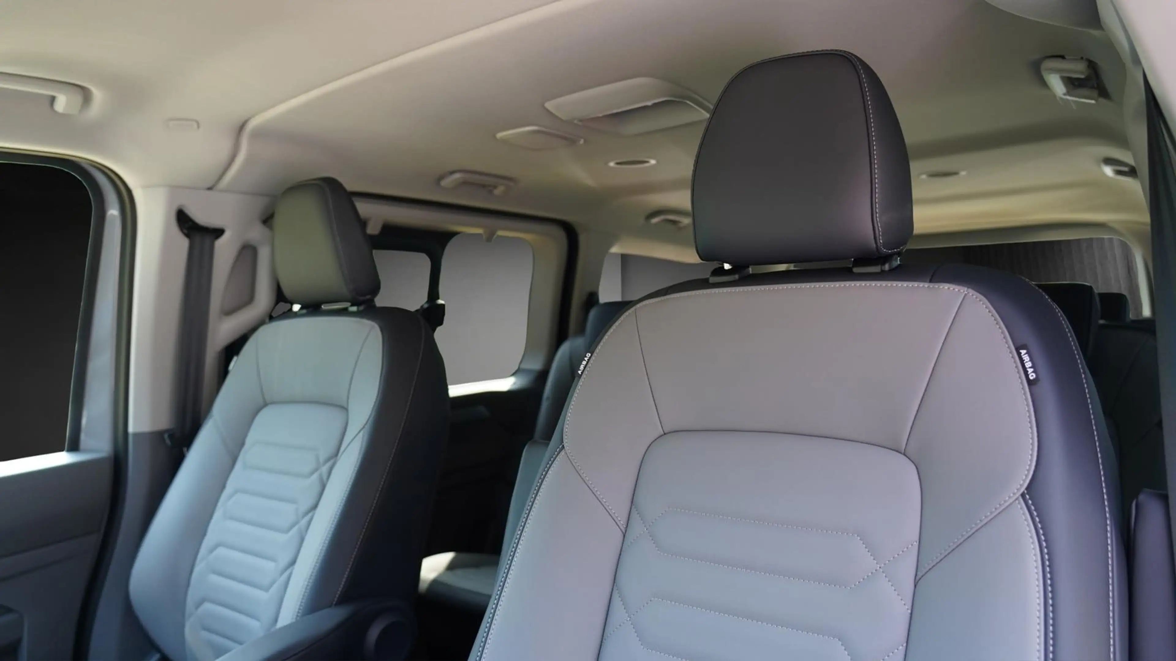 Volkswagen T7 Caravelle Style 2.0TDI Matrix-LED+AHK el.schwenkbar+Langvers — photo 13