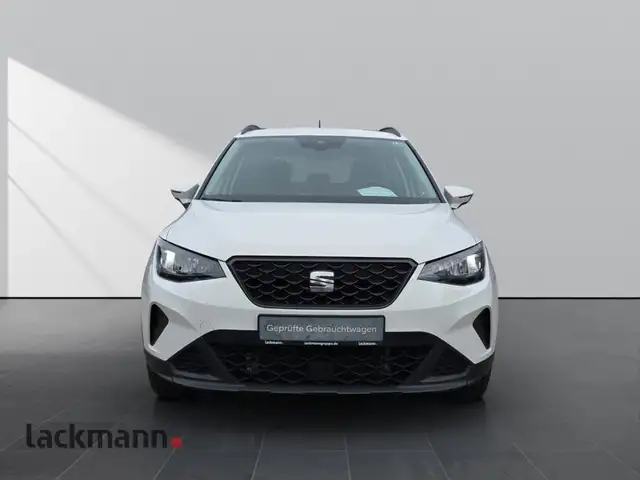SEAT Arona view 3