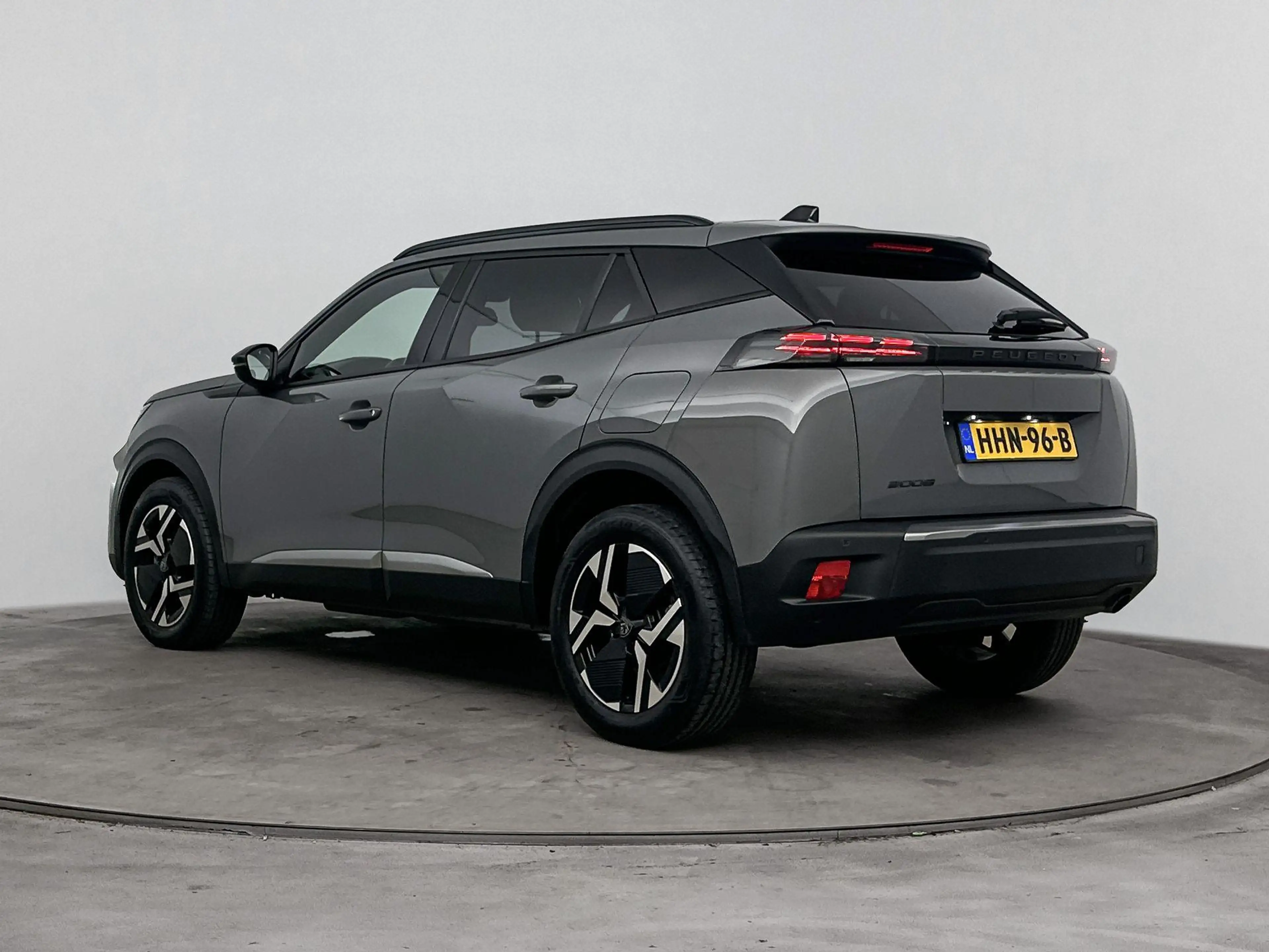 Peugeot 2008 1.2 100pk Allure | 1ste eigenaar | Navigatie | Cli — photo 3