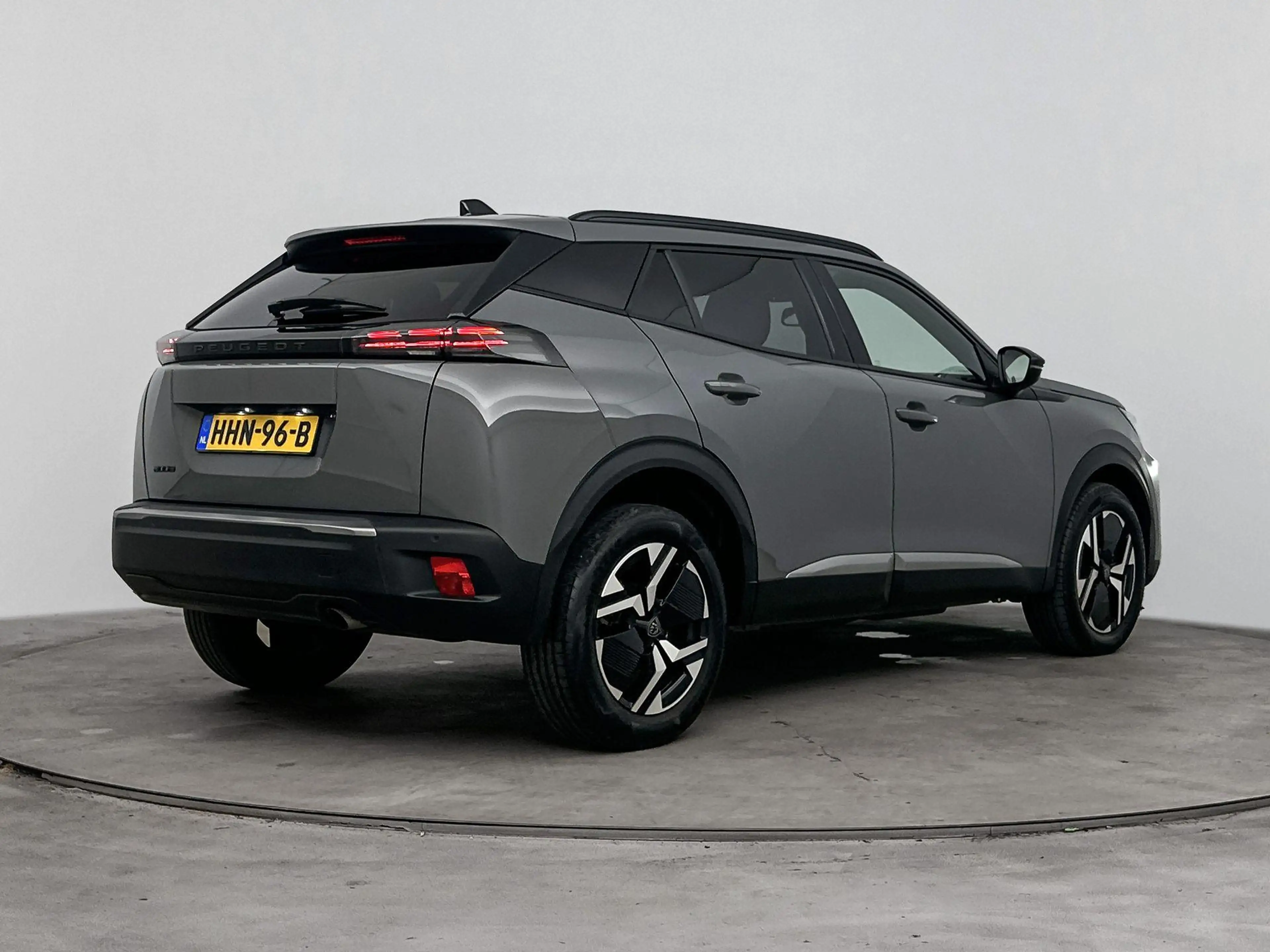 Peugeot 2008 1.2 100pk Allure | 1ste eigenaar | Navigatie | Cli — photo 5