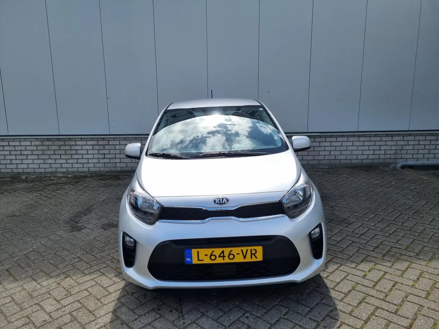 Kia Picanto 1.0 MPi 67pk Automaat ComfortLine | Cruise Control Grijs - 2