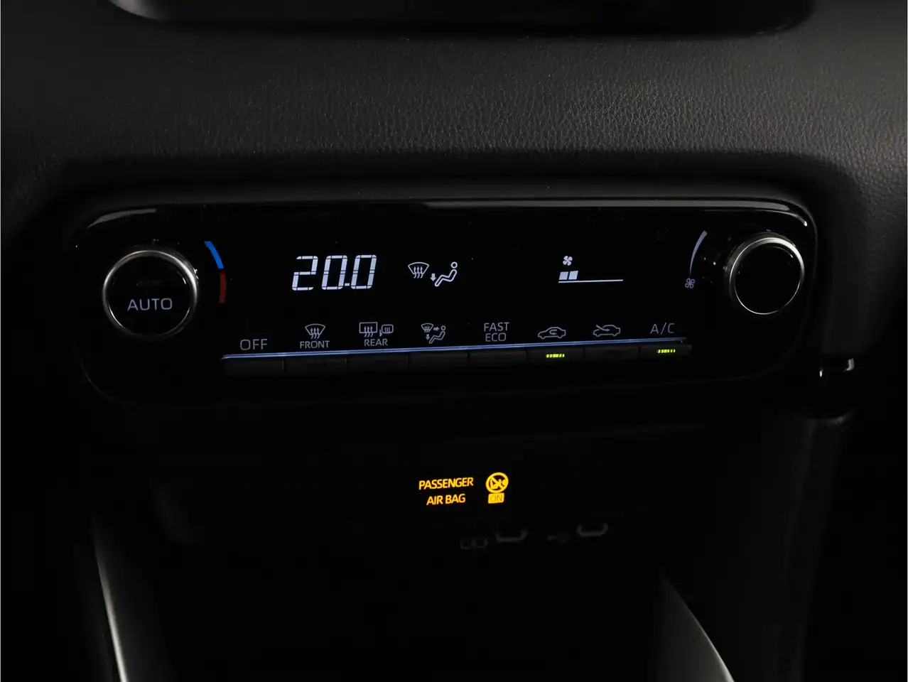 Toyota Yaris 2026 — фото 8