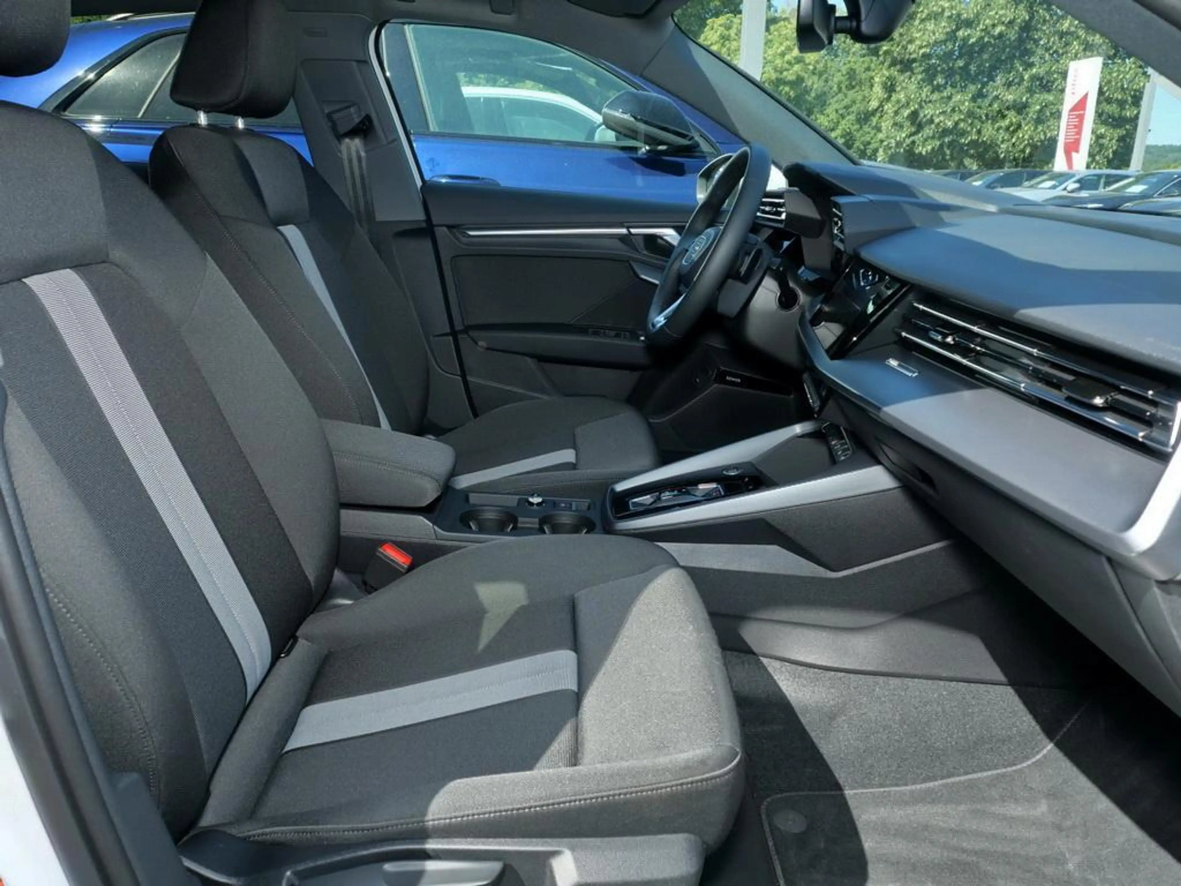 Audi A3 Advanced 30 TFSI S-tronic +HUD+SONO — photo 4