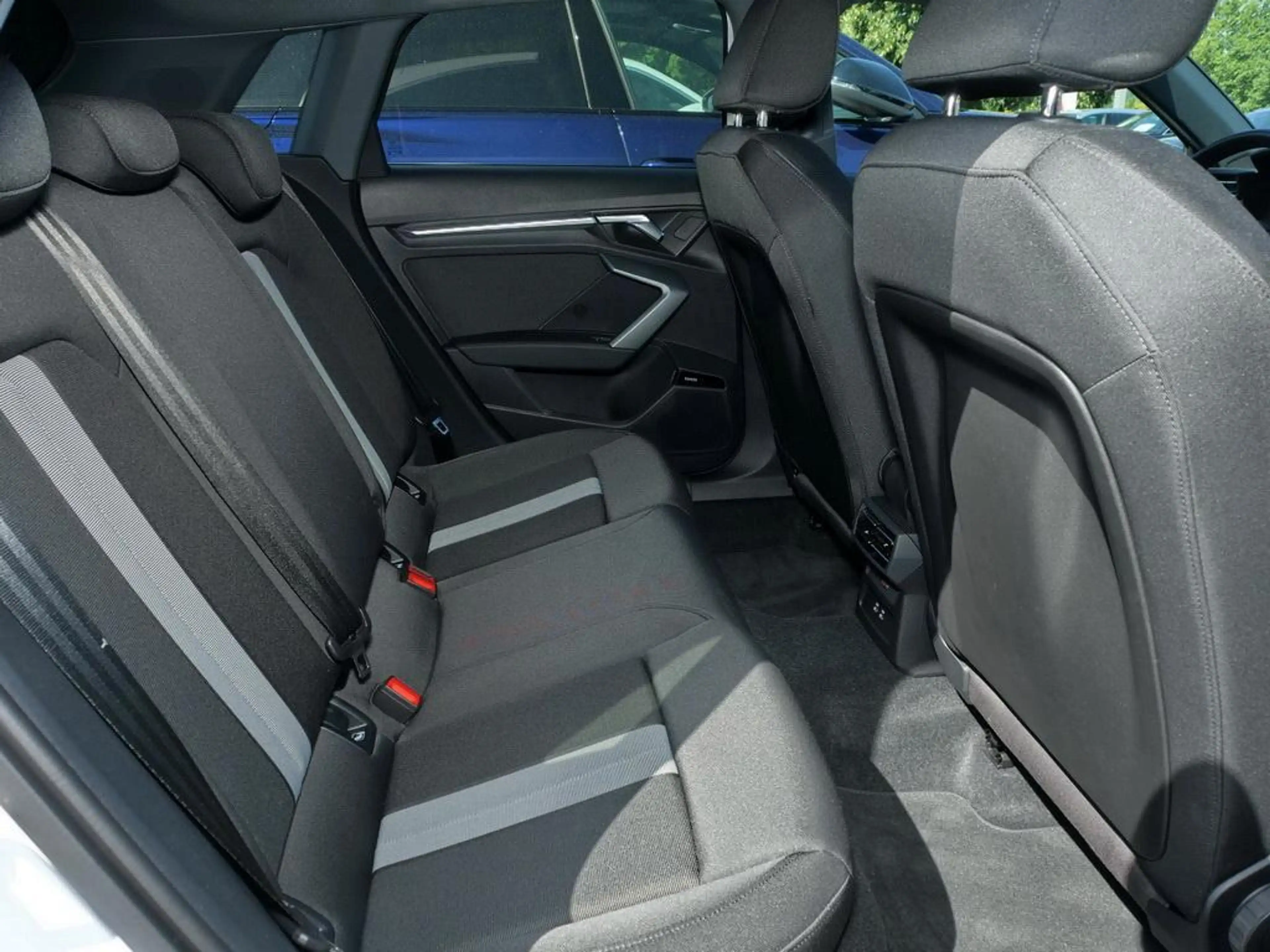 Audi A3 Advanced 30 TFSI S-tronic +HUD+SONO — photo 5