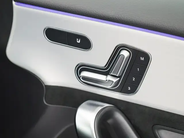 Mercedes-Benz A-Class view 13