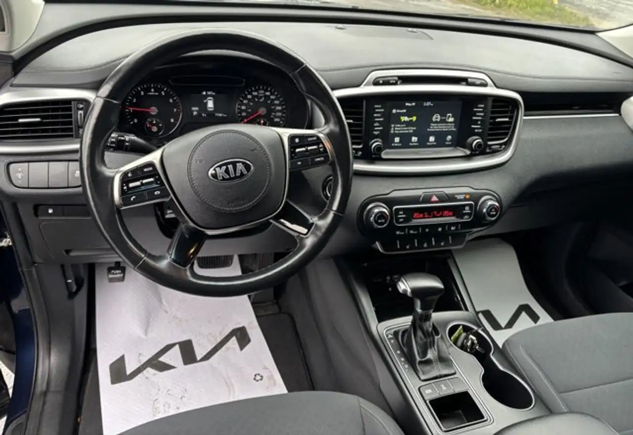 Kia Sorento снимка Kia Sorento