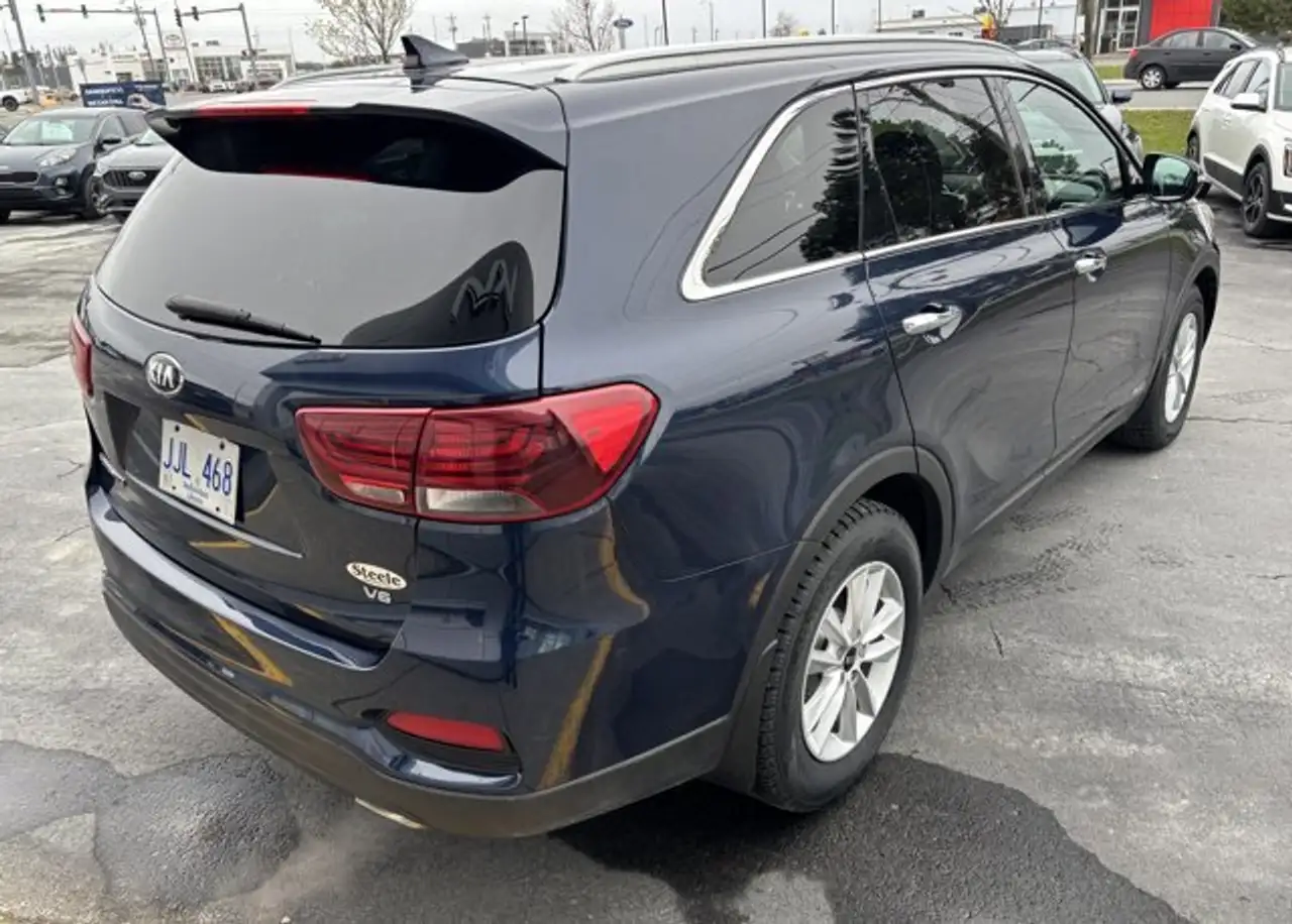 Kia Sorento снимка Kia Sorento