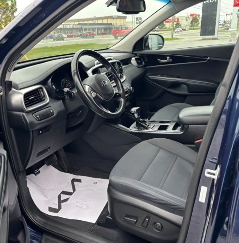 Kia Sorento снимка Kia Sorento