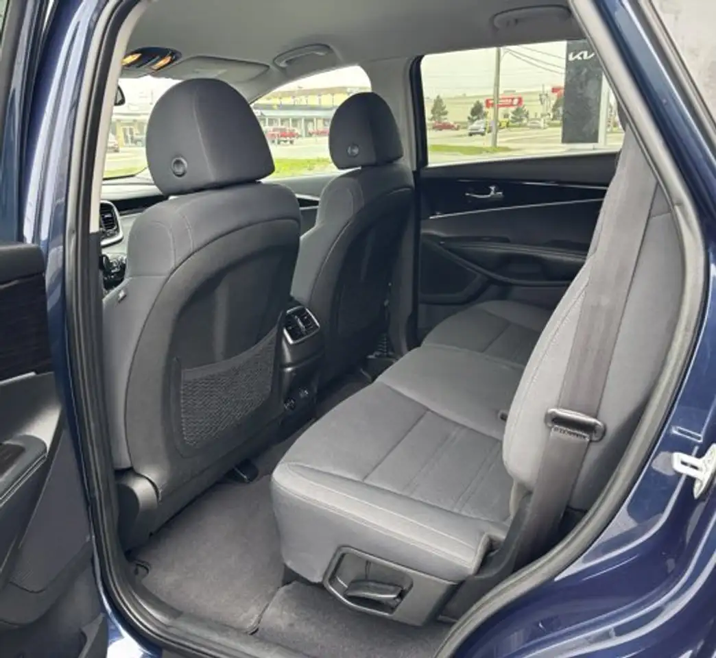 Kia Sorento снимка Kia Sorento