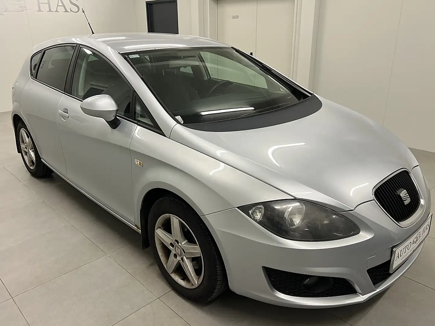 SEAT Leon Chili 1,6 TDI CR *HÄNDLER/EXPORT* Grau - 1