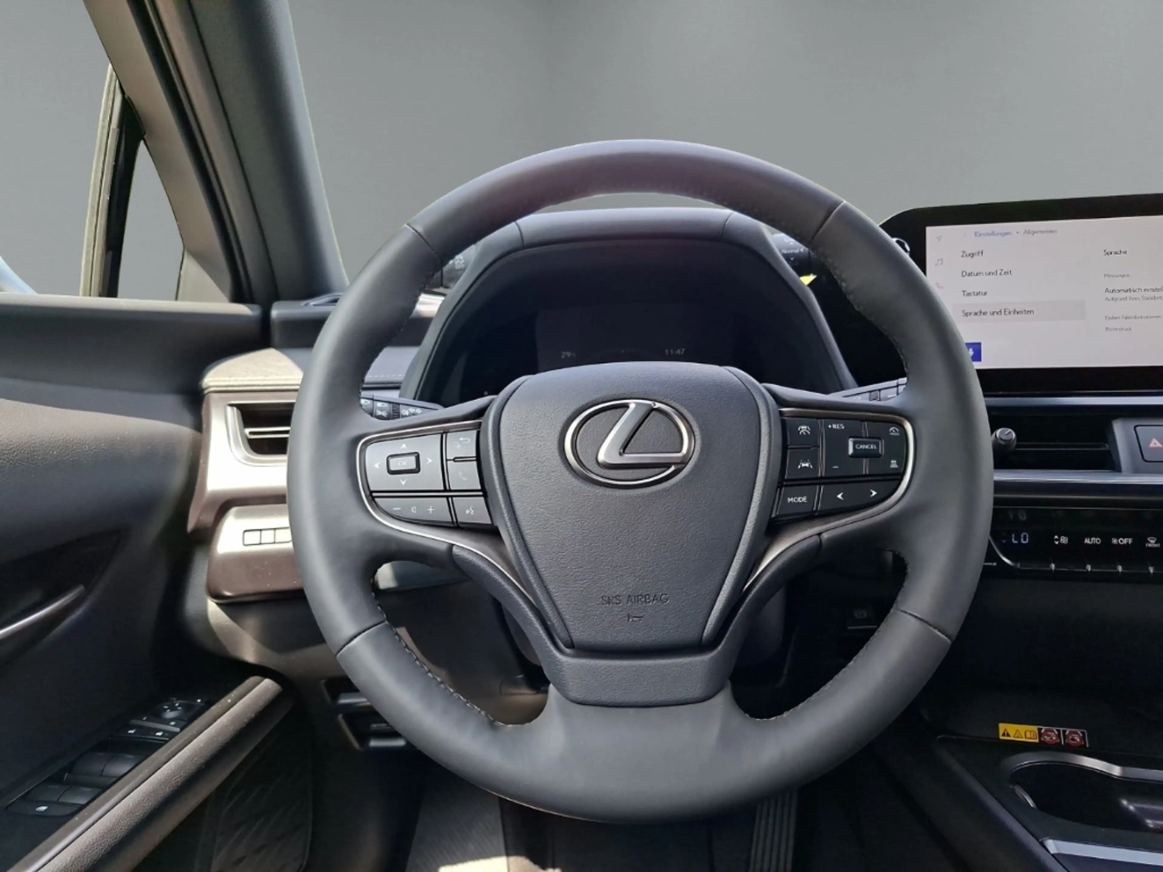 Lexus UX 300h F SPORT Navi Digitales Cockpit LED Blendfreies Fer — photo 14