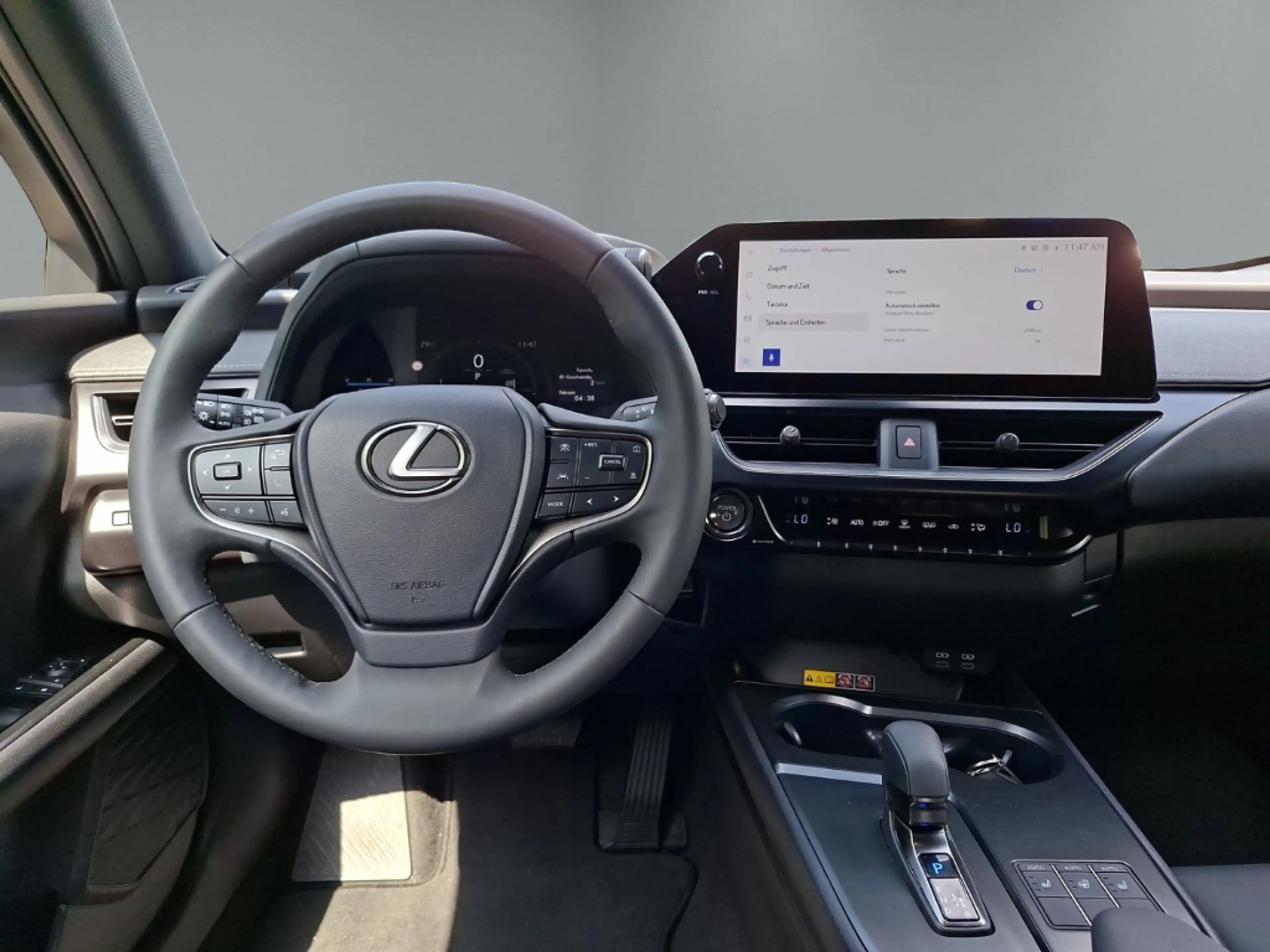 Lexus UX 300h F SPORT Navi Digitales Cockpit LED Blendfreies Fer — photo 13